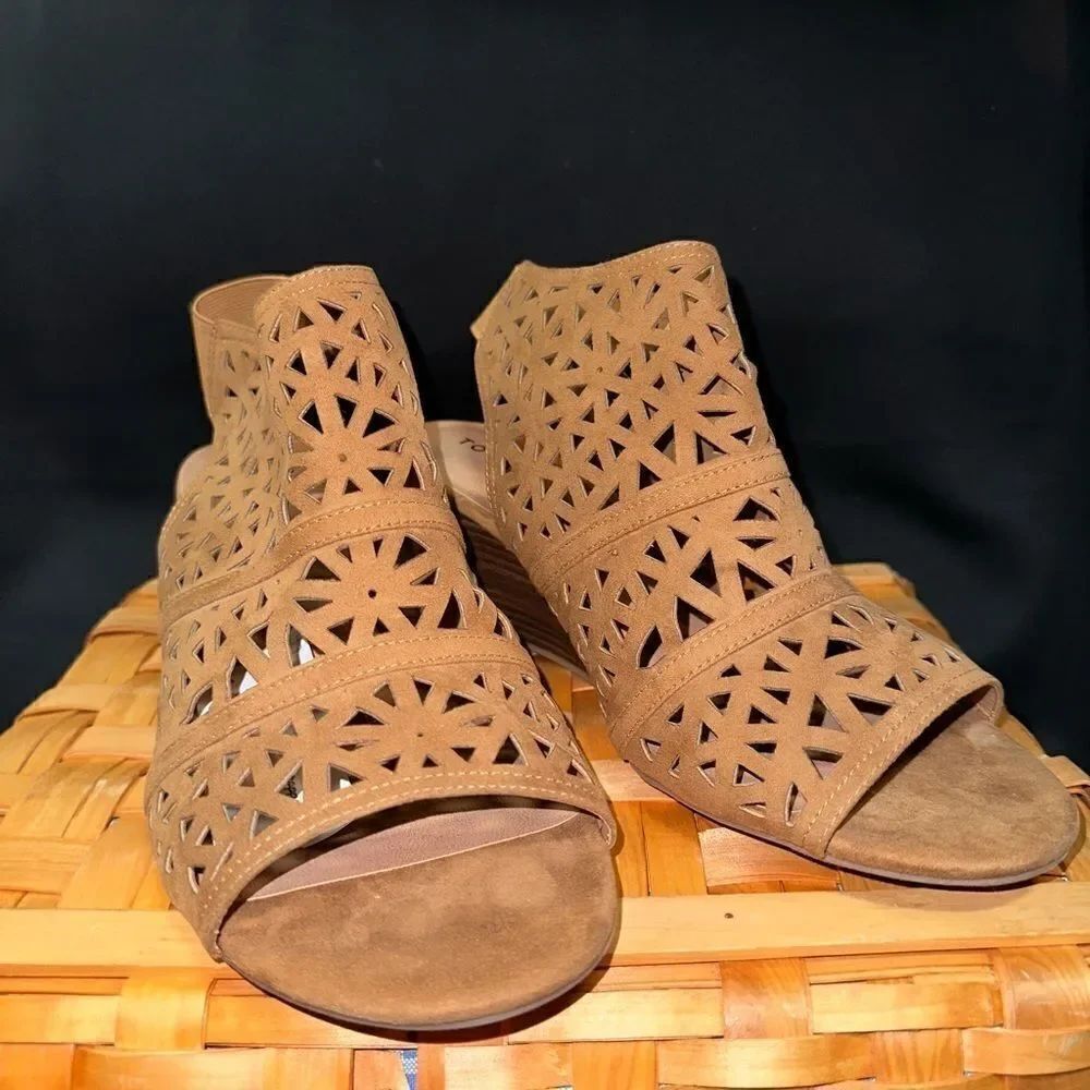 Torrid Tan Faux Suede Laser Cut Wedge Shootie (11 WW)new